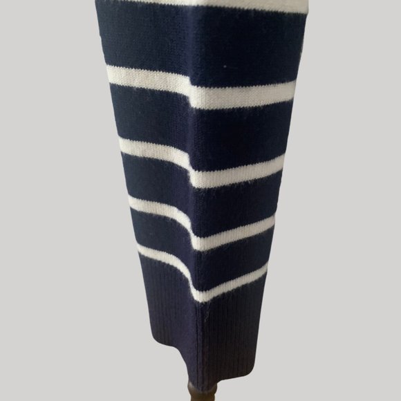 New York & Company 7TH AVENUE DESIGN STUDIO Navy blue/white Soft Sweater size M - Picture 7 of 10